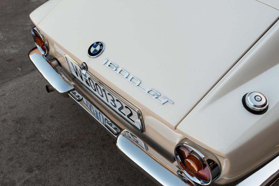 Детали экстерьера BMW Glas 1600 GT 1968 года  (фото 14 из 155)